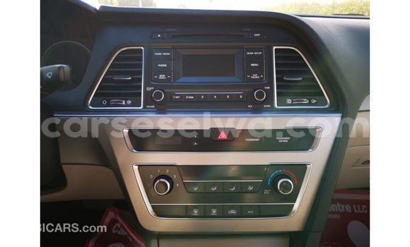 Acheter Import Voiture Hyundai Sonata Blanc à Import - Dubai, East Mahé Acheter Import Voiture Hyundai Sonata Blanc à Import - Dubai, East Mahé