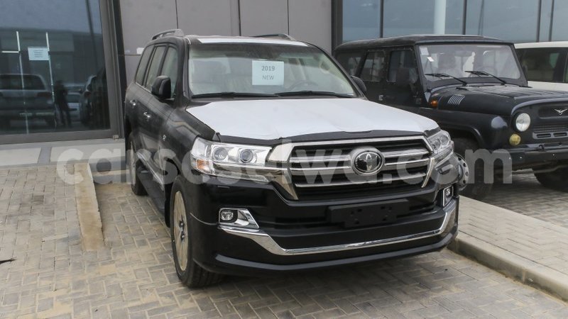 Big with watermark toyota land cruiser east mahe import dubai 6241