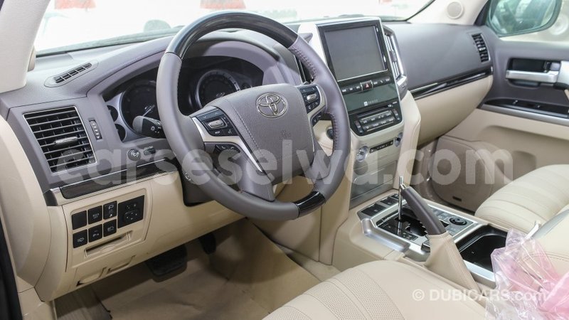Big with watermark toyota land cruiser east mahe import dubai 6241