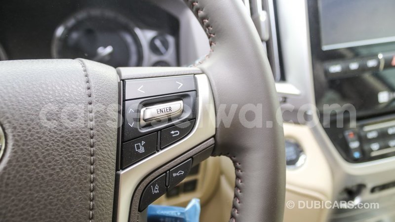 Big with watermark toyota land cruiser east mahe import dubai 6241