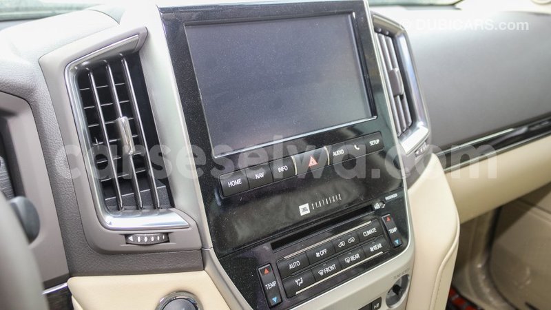 Big with watermark toyota land cruiser east mahe import dubai 6241