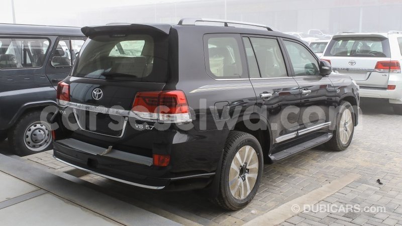 Big with watermark toyota land cruiser east mahe import dubai 6241