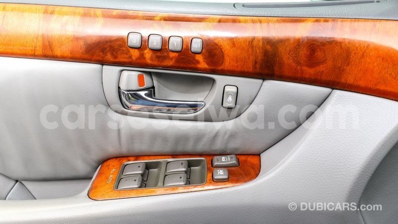 Big with watermark lexus ls east mahe import dubai 6242