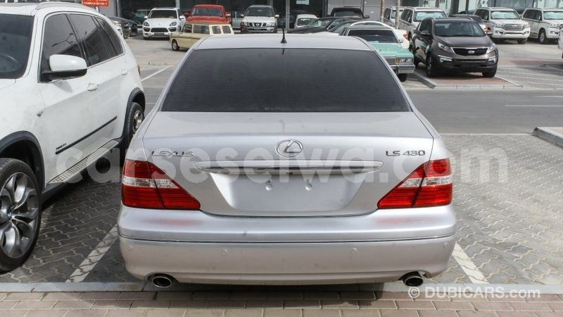 Big with watermark lexus ls east mahe import dubai 6242