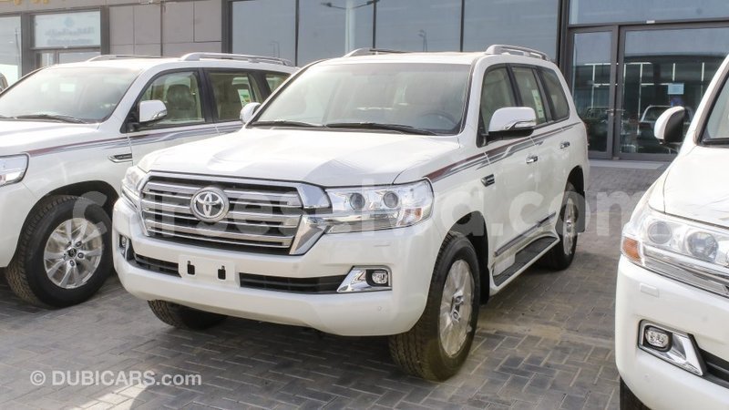 Big with watermark toyota land cruiser east mahe import dubai 6243