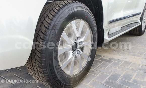 Buy Import Toyota Land Cruiser White Car in Import - Dubai in East Mahé Buy Import Toyota Land Cruiser White Car in Import - Dubai in East Mahé