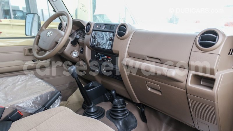 Big with watermark toyota land cruiser east mahe import dubai 6246