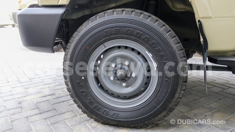 Big with watermark toyota land cruiser east mahe import dubai 6246