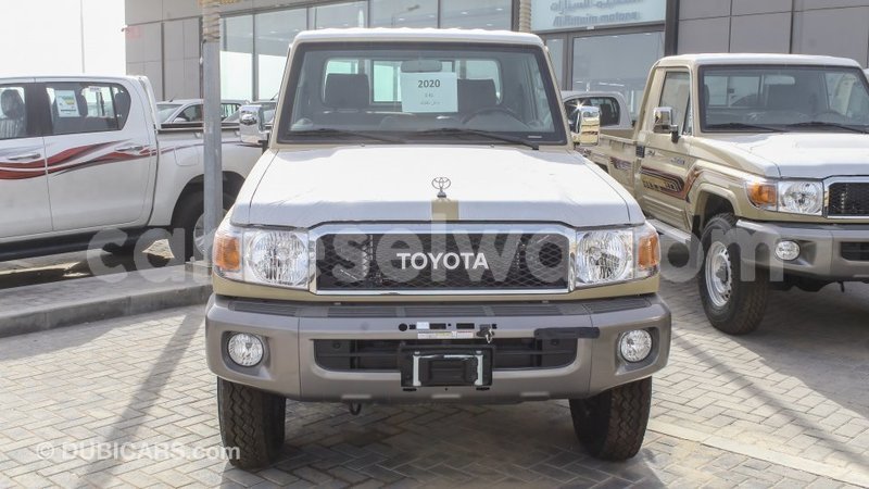 Big with watermark toyota land cruiser east mahe import dubai 6247