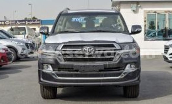 Acheter Import Voiture Toyota Land Cruiser Autre à Import - Dubai, East Mahé Acheter Import Voiture Toyota Land Cruiser Autre à Import - Dubai, East Mahé