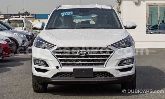 Acheter Import Voiture Hyundai Tucson Blanc à Import - Dubai, East Mahé Acheter Import Voiture Hyundai Tucson Blanc à Import - Dubai, East Mahé