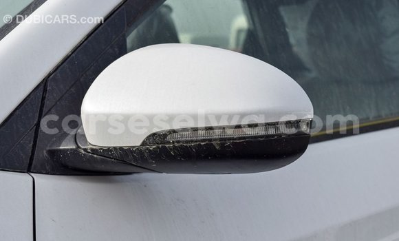Acheter Import Voiture Hyundai Tucson Blanc à Import - Dubai, East Mahé Acheter Import Voiture Hyundai Tucson Blanc à Import - Dubai, East Mahé