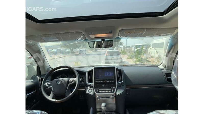 Big with watermark toyota land cruiser east mahe import dubai 6257