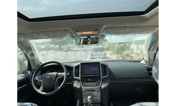 Buy Import Toyota Land Cruiser Black Car in Import - Dubai in East Mahé Buy Import Toyota Land Cruiser Black Car in Import - Dubai in East Mahé