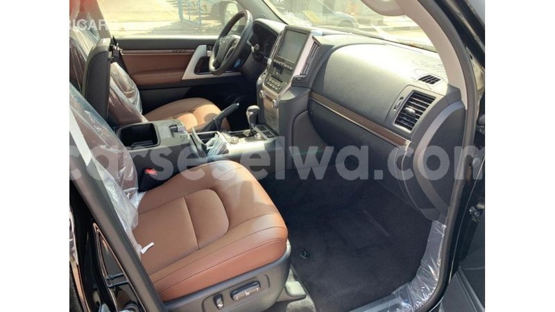 Big with watermark toyota land cruiser east mahe import dubai 6257