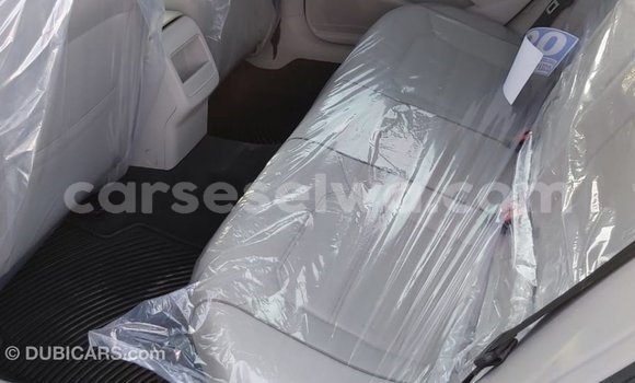 Acheter Import Voiture Volkswagen Passat Bleu à Import - Dubai, East Mahé Acheter Import Voiture Volkswagen Passat Bleu à Import - Dubai, East Mahé