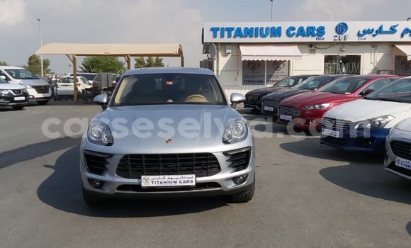 Acheter Import Voiture Porsche Macan Autre à Import - Dubai, East Mahé