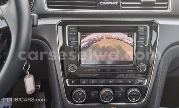 Acheter Import Voiture Volkswagen Passat Rouge à Import - Dubai, East Mahé Acheter Import Voiture Volkswagen Passat Rouge à Import - Dubai, East Mahé