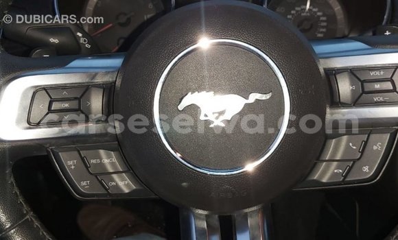 Acheter Import Voiture Ford Mustang Rouge à Import - Dubai, East Mahé Acheter Import Voiture Ford Mustang Rouge à Import - Dubai, East Mahé