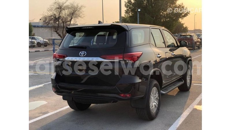 Big with watermark toyota fortuner east mahe import dubai 6280