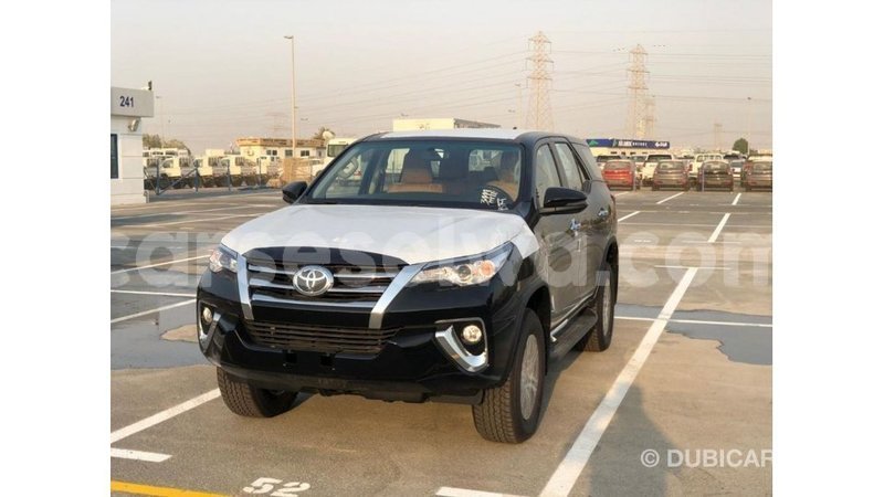 Big with watermark toyota fortuner east mahe import dubai 6280