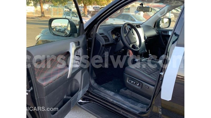 Big with watermark toyota prado east mahe import dubai 6283