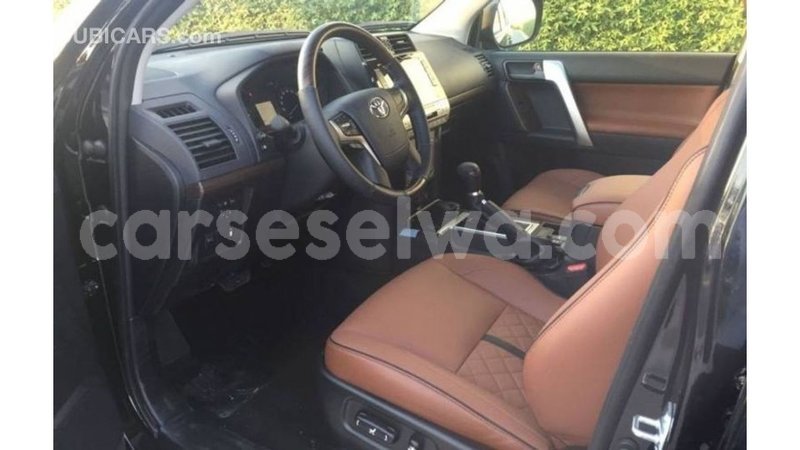 Big with watermark toyota prado east mahe import dubai 6283