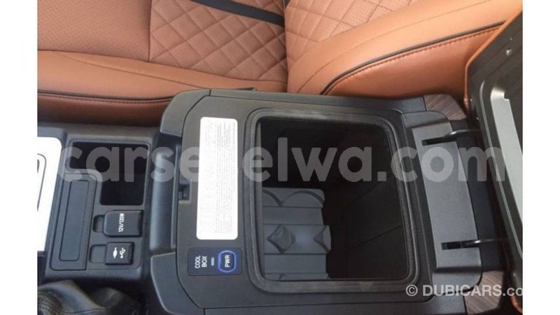 Big with watermark toyota prado east mahe import dubai 6283