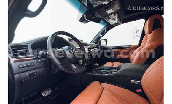 Acheter Import Voiture Lexus LX Noir à Import - Dubai, East Mahé Acheter Import Voiture Lexus LX Noir à Import - Dubai, East Mahé