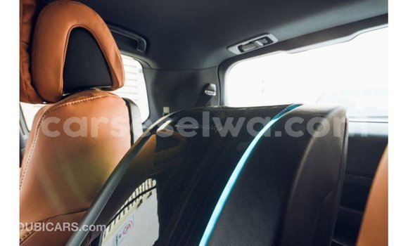 Acheter Import Voiture Lexus LX Noir à Import - Dubai, East Mahé Acheter Import Voiture Lexus LX Noir à Import - Dubai, East Mahé