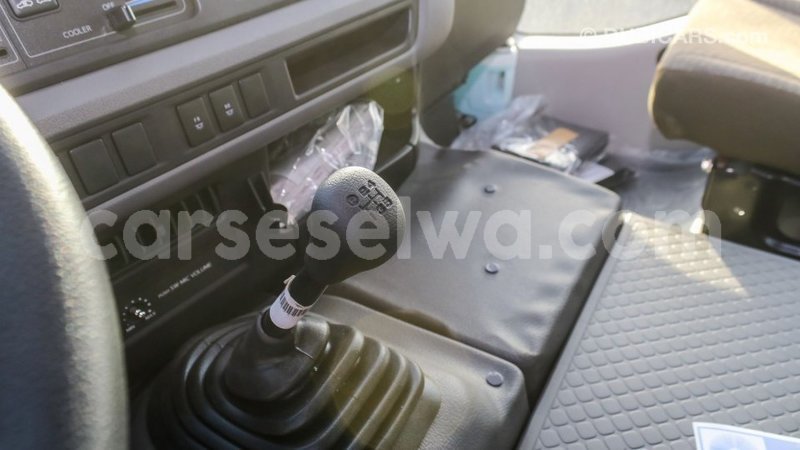 Big with watermark toyota coaster east mahe import dubai 6287