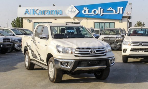 Acheter Import Voiture Toyota Hilux Blanc à Import - Dubai, East Mahé Acheter Import Voiture Toyota Hilux Blanc à Import - Dubai, East Mahé