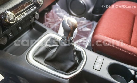 Acheter Import Voiture Toyota Hilux Blanc à Import - Dubai, East Mahé Acheter Import Voiture Toyota Hilux Blanc à Import - Dubai, East Mahé