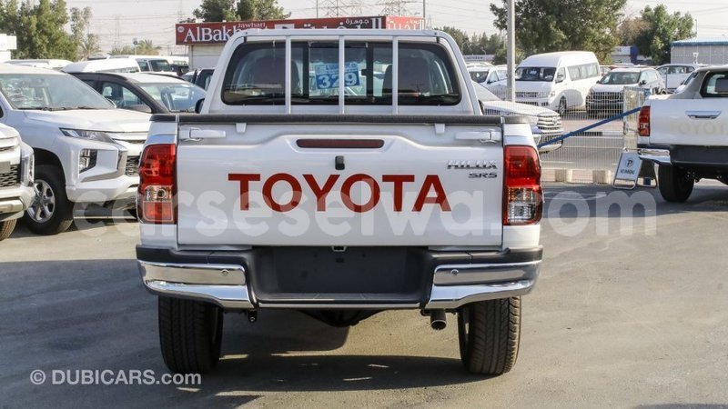Big with watermark toyota hilux east mahe import dubai 6290