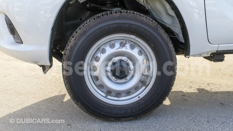 Big with watermark toyota hilux east mahe import dubai 6293