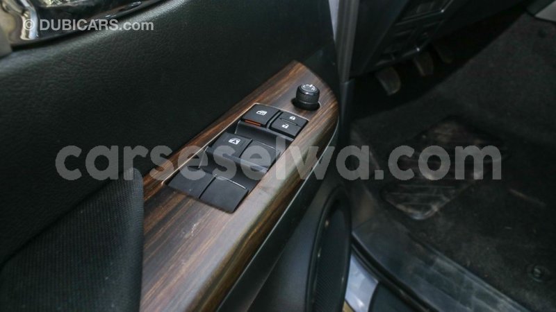 Big with watermark toyota hilux east mahe import dubai 6294