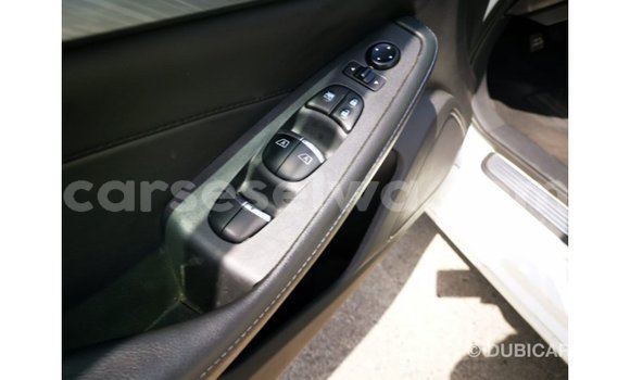 Acheter Import Voiture Nissan Maxima Blanc à Import - Dubai, East Mahé Acheter Import Voiture Nissan Maxima Blanc à Import - Dubai, East Mahé