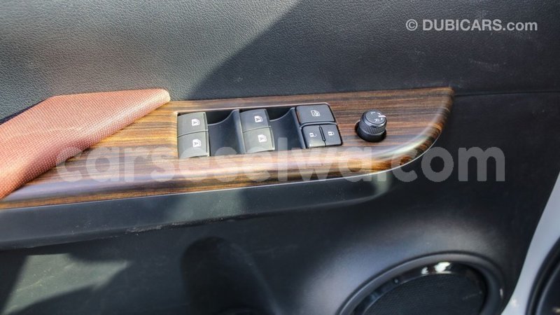 Big with watermark toyota hilux east mahe import dubai 6297