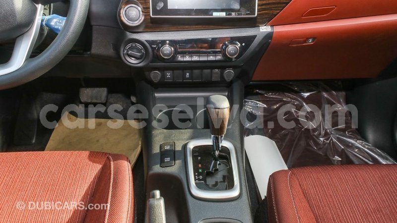 Big with watermark toyota hilux east mahe import dubai 6297