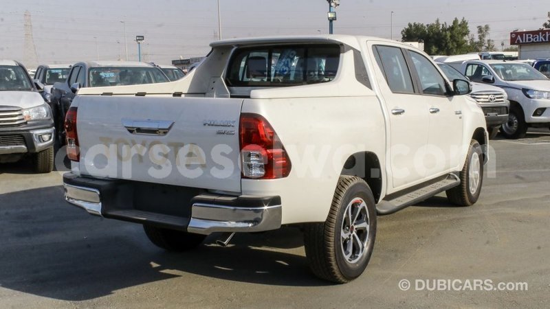 Big with watermark toyota hilux east mahe import dubai 6297