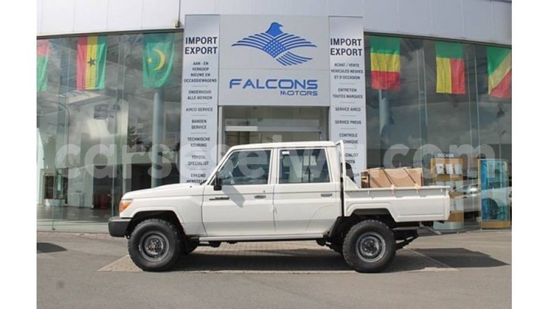 Big with watermark toyota land cruiser east mahe import dubai 6298