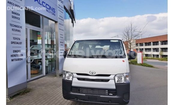 Buy Import Toyota Hiace White Car in Import - Dubai in East Mahé Buy Import Toyota Hiace White Car in Import - Dubai in East Mahé