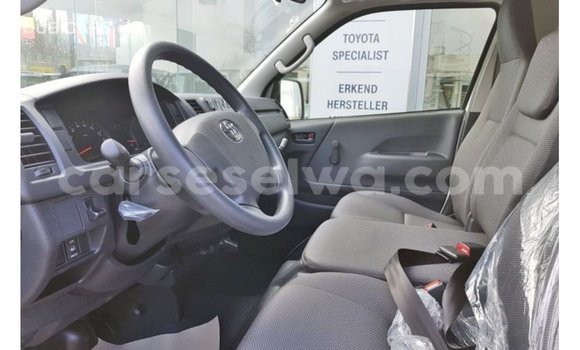 Buy Import Toyota Hiace White Car in Import - Dubai in East Mahé Buy Import Toyota Hiace White Car in Import - Dubai in East Mahé