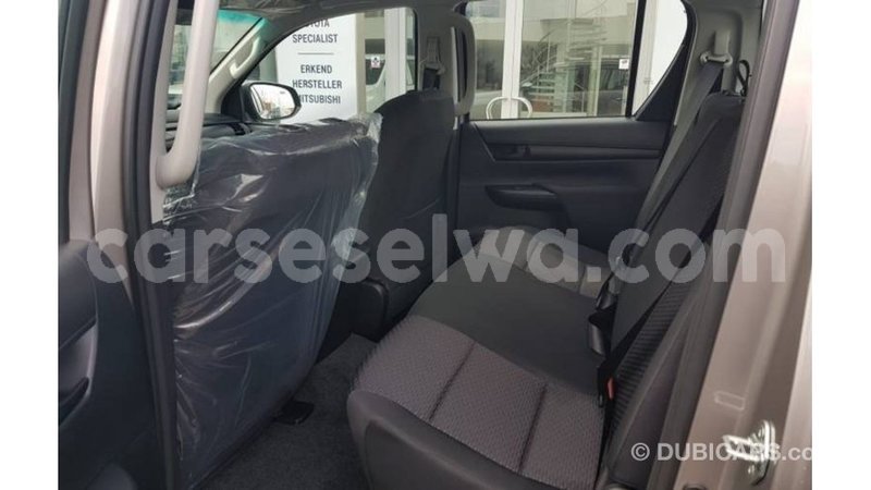 Big with watermark toyota hilux east mahe import dubai 6309