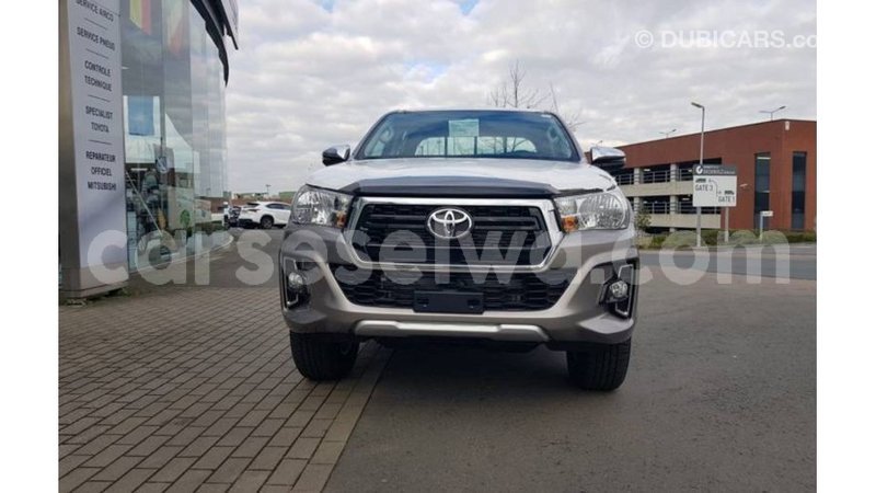 Big with watermark toyota hilux east mahe import dubai 6309