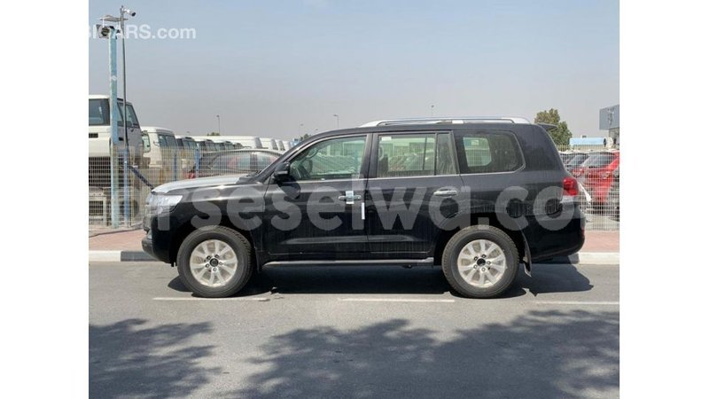 Big with watermark toyota land cruiser east mahe import dubai 6324