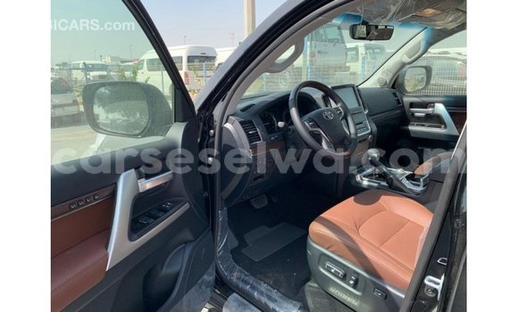 Buy Import Toyota Land Cruiser Black Car in Import - Dubai in East Mahé Buy Import Toyota Land Cruiser Black Car in Import - Dubai in East Mahé