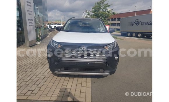 Acheter Import Utilitaire Toyota Ade Autre à Import - Dubai, East Mahé Acheter Import Utilitaire Toyota Ade Autre à Import - Dubai, East Mahé