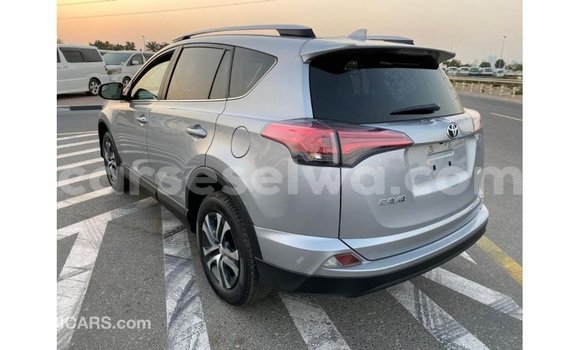 Acheter Import Utilitaire Toyota Ade Autre à Import - Dubai, East Mahé Acheter Import Utilitaire Toyota Ade Autre à Import - Dubai, East Mahé