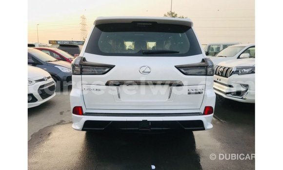 Acheter Import Voiture Lexus LX Blanc à Import - Dubai, East Mahé Acheter Import Voiture Lexus LX Blanc à Import - Dubai, East Mahé